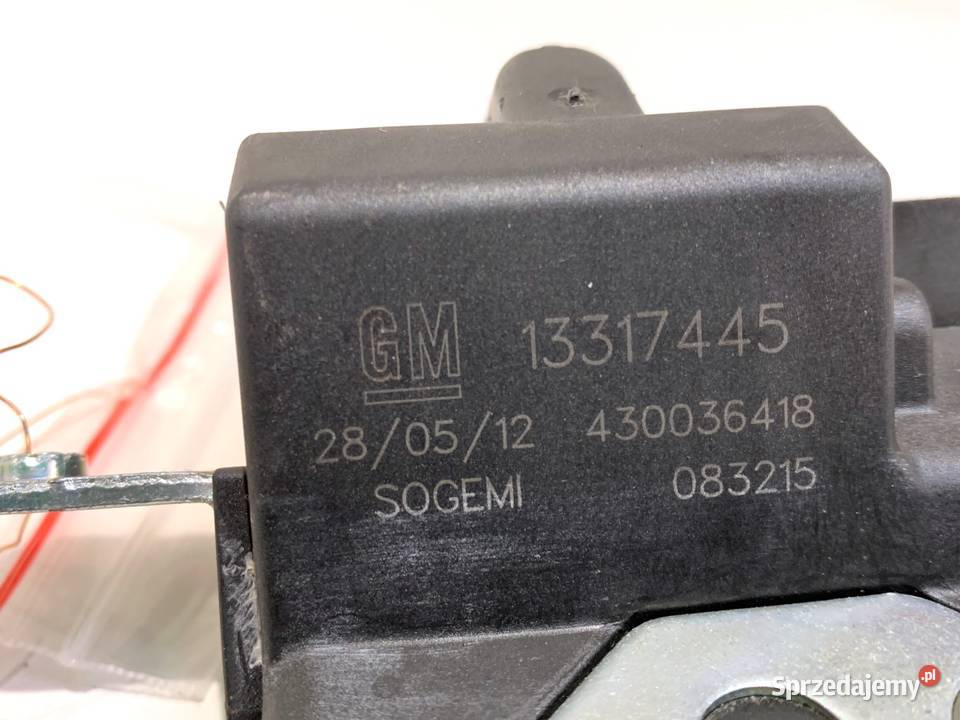 ZAMEK KLAPY TYŁ OPEL CORSA D Hatchback 13317445