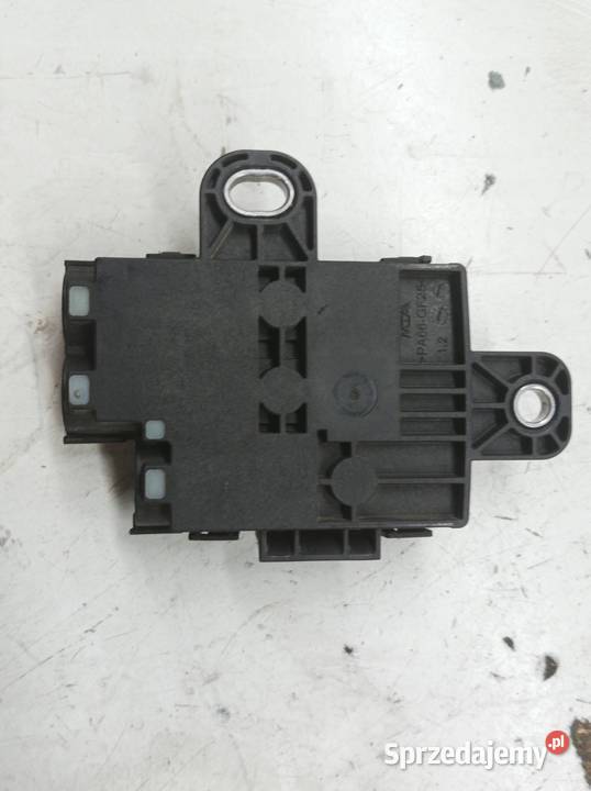 SKRZYNKA BEZPIECZNIKÓW 243113394R Renault