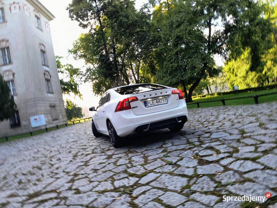 Volvo S60 2011 20 D3 R Design automatyczna
