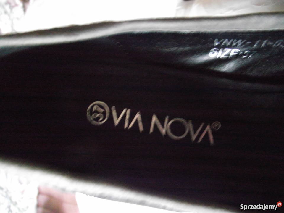 SZPILKI ZE SKÓRY ZAMSZOWEJ r 37 skóra Piła sprzedam