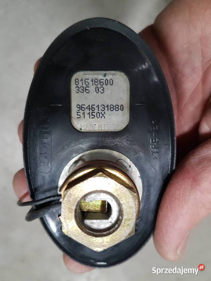 peugeot 307 antena dachowa podstawa anteny Turek