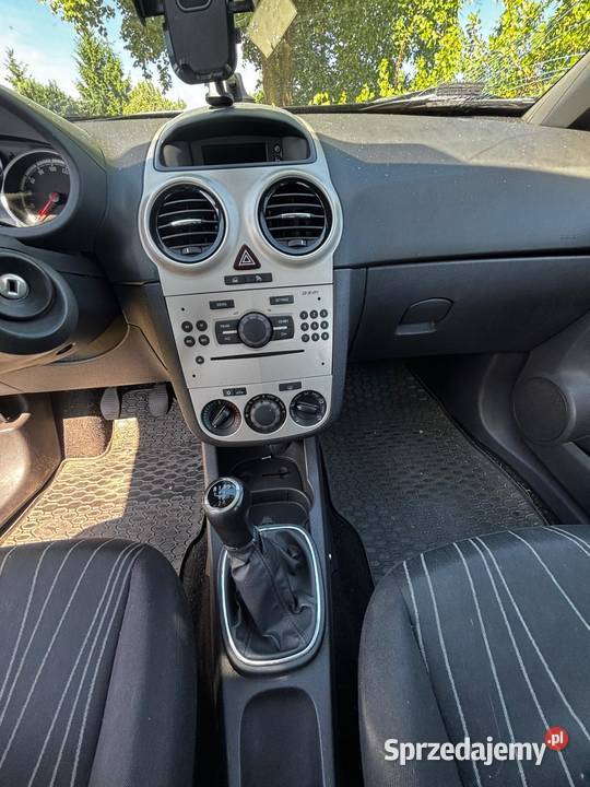 Opel Corsa D 14 Twinport 90 2007 w całości radio sprzedam