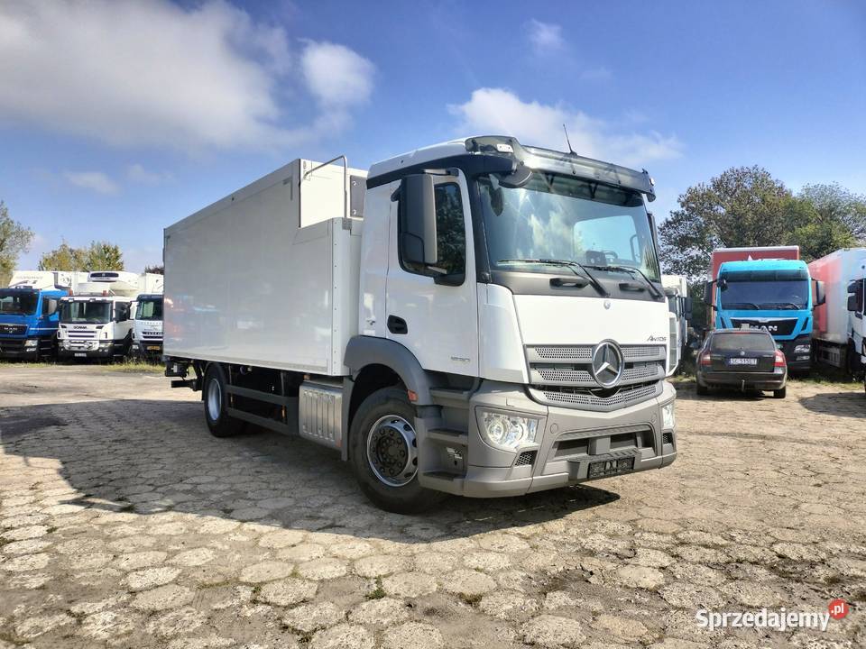 MERCEDESBENZ ANTOS 1830 4x2 KONTENER IZOTERMA 8100kg Częstochowa