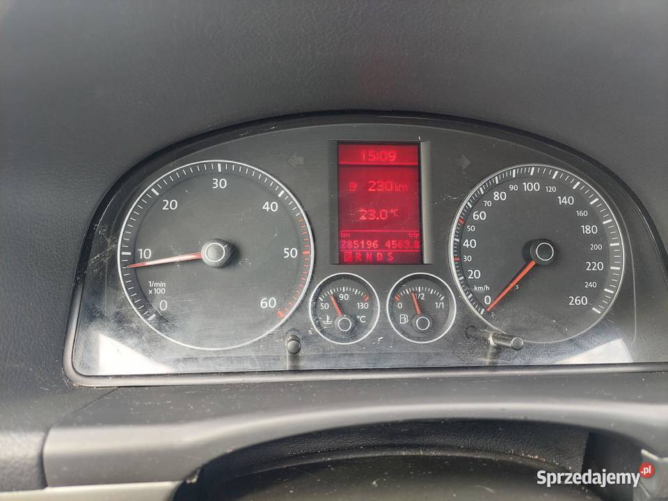 VWTOURAN 20tdi 7 osbez dpf Ostrzeszów