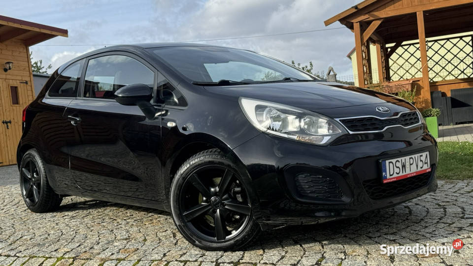 Kia Rio 14 Benz 109 Zarejestrowany Serwisowany czarny Strzegom