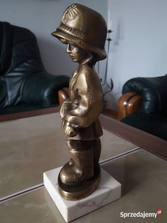 Figura z mosiądzu Małego Powstańca 225