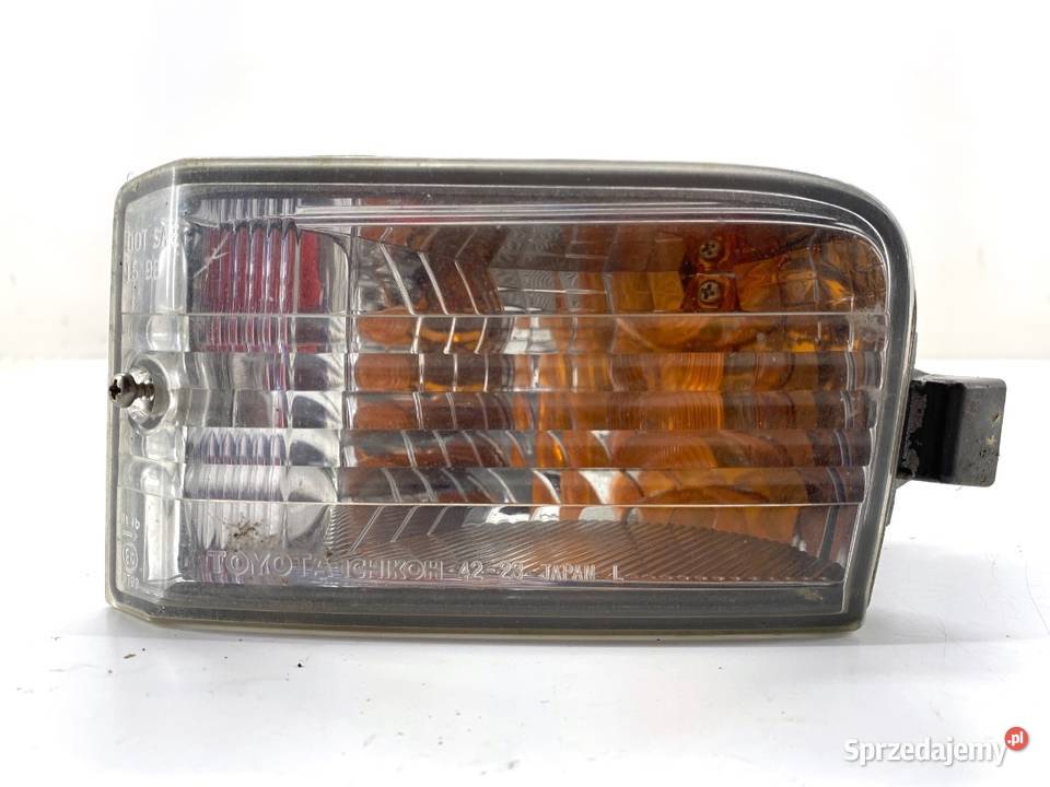 KIERUNKOWSKAZ LEWY PRZÓD TOYOTA RAV 4 II 0005