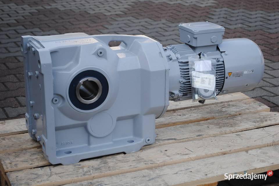 Motoreduktor kątowy 4kw 114obrmin z hamulcem Kargowa