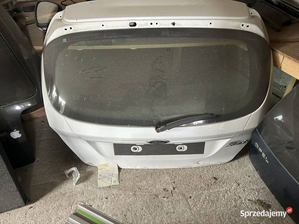 TYLNA KLAPA FORD FIESTA MK7 Części samochodowe