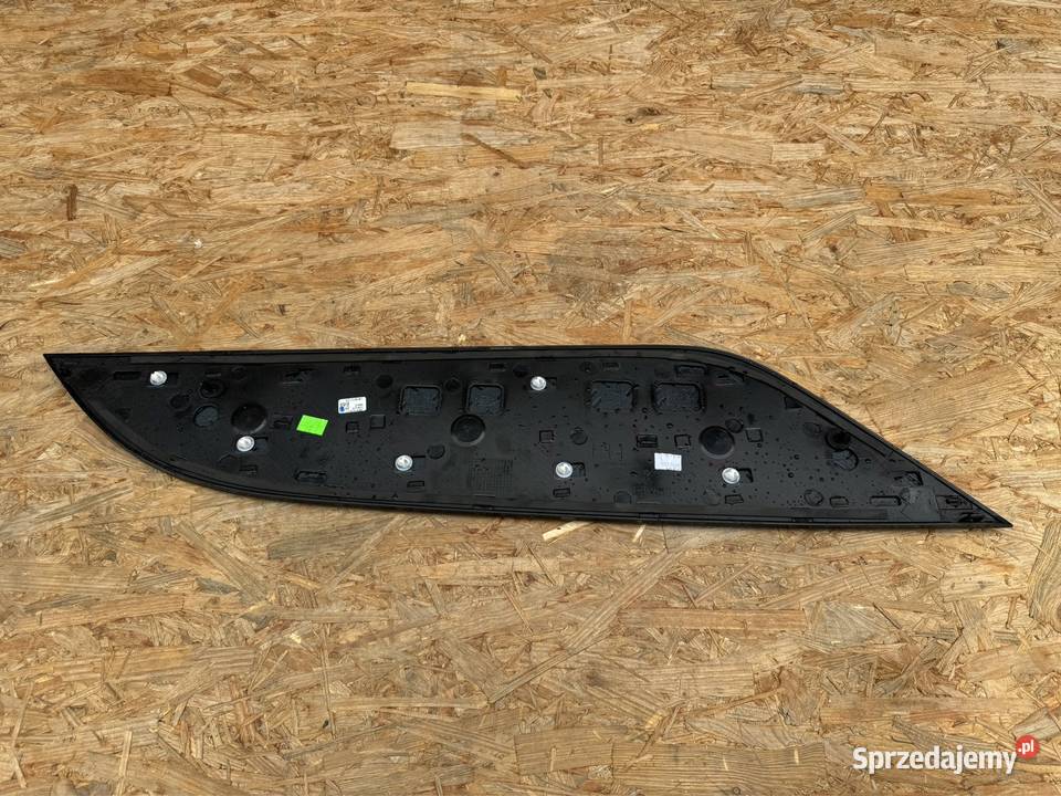Listwa nakładka maski defender II 2 N8B216C628CA Listwy i nakładki Międzychód