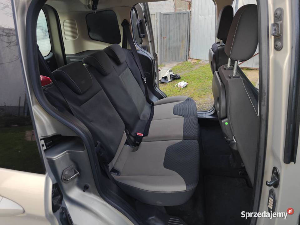 Ford Tourneo Courier 10 EcoBoost Titanium 100KM Jędrzejów