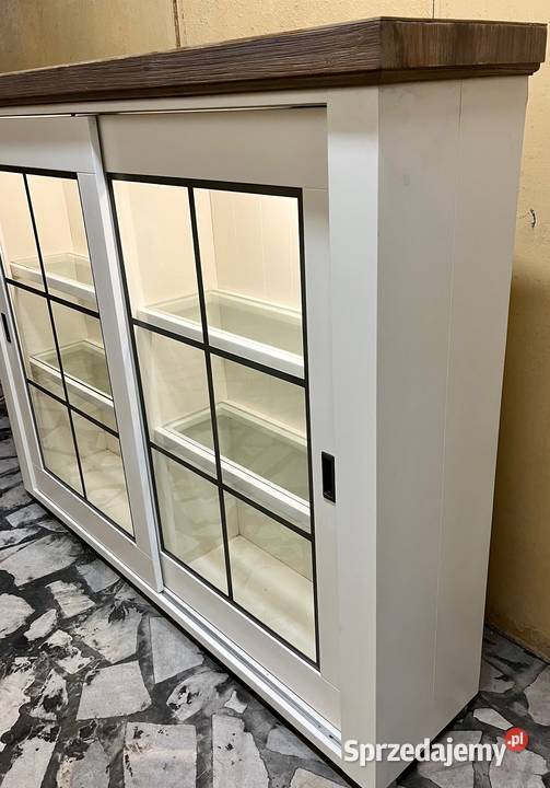 Nowoczesna witryna podświetlana w stylu 155cm Opole