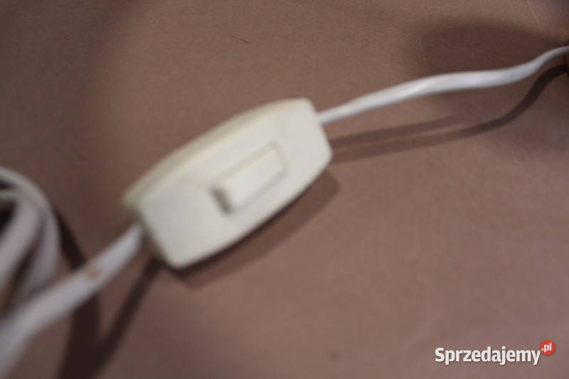 Lampka mosiężna z czerwonym abażurem 1119 Antyki Szczecin sprzedam