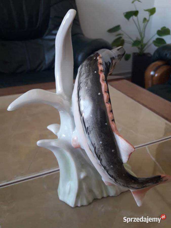 Figurka porcelanowa jesiotr sygnowana lata 60 te Porcelana i szkło Janów Lubelski