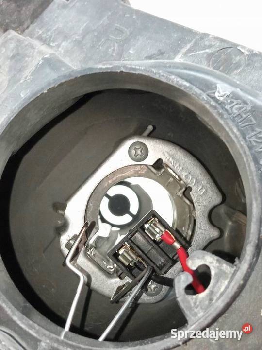 LAMPA PRZÓD PRAWA EUROPA 085521121R Citroen C4 I