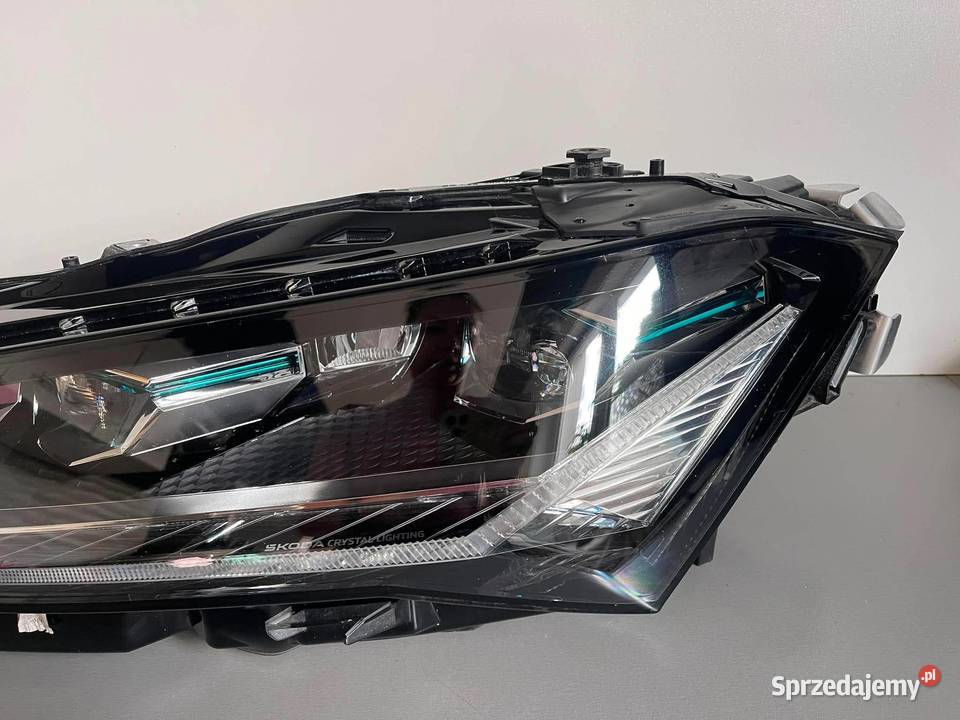 SKODA SUPERB IV CRYSTAL LIGHTING FULL LED LEWA wielkopolskie Ostroróg