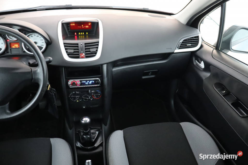 Peugeot 207 14