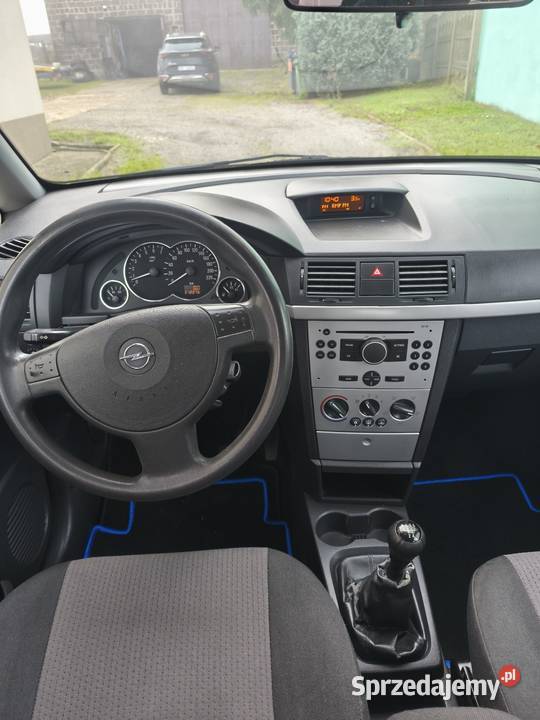 Sprzedam świeżo sprowadzony opel Meriva 14cm3 Meriva Myszków