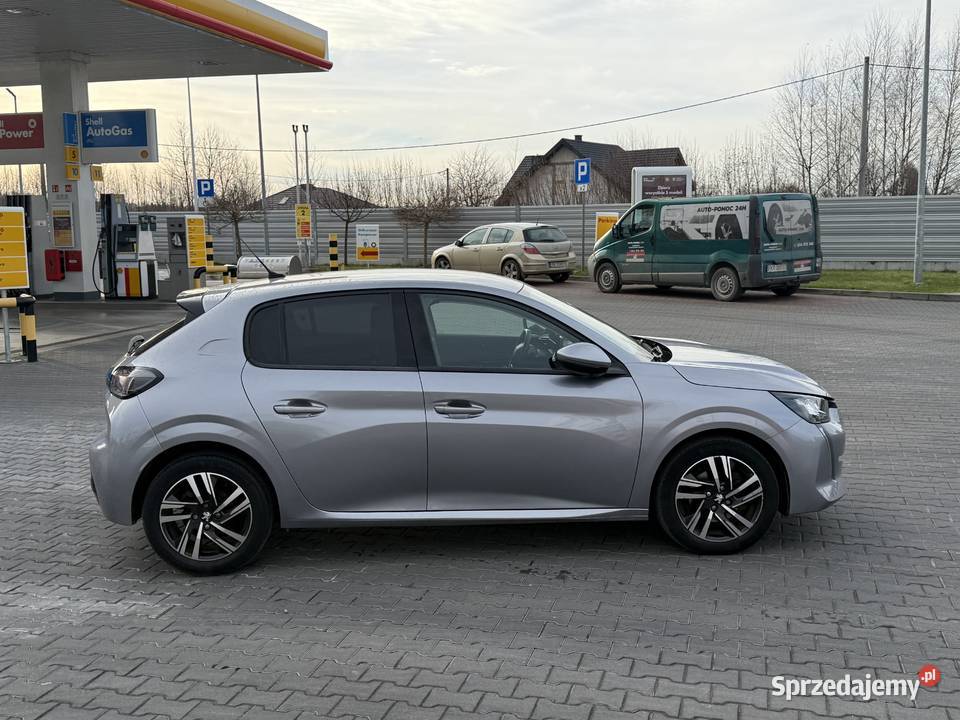 Peugeot 208 2020 Benzyna 1199cm3 Krosno