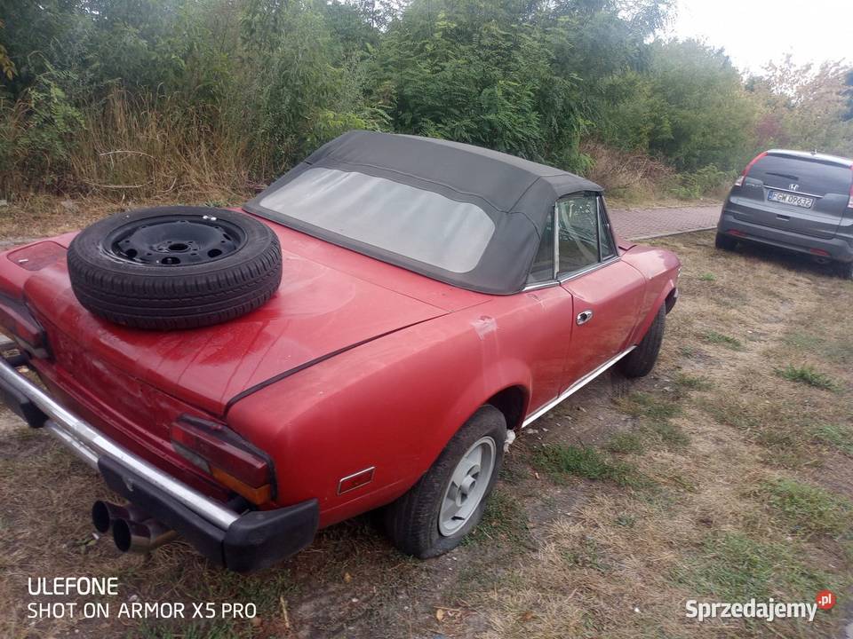 sprzedam fiata 124 cabrio 2cm3 124 Ostrowiec Świętokrzyski sprzedam