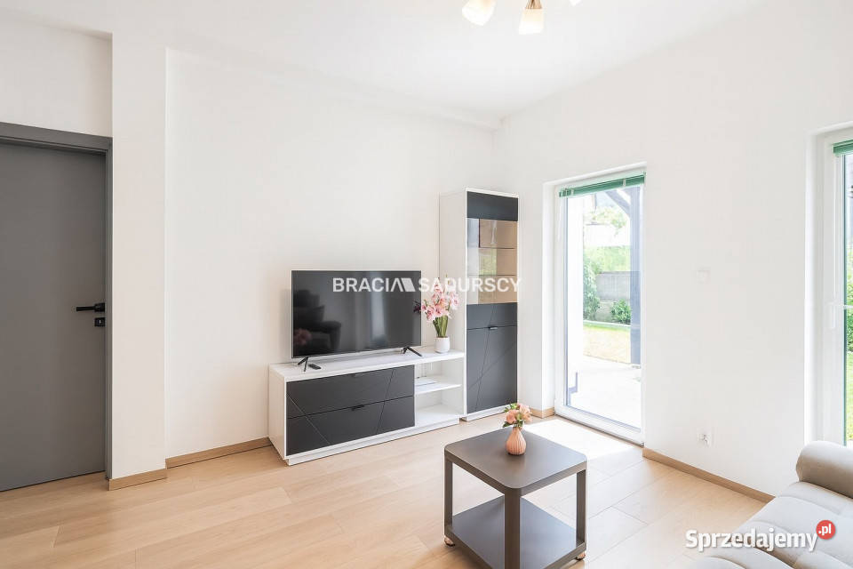 Do sprzedaży mieszkanie 7036m2 3 pokojowe Kraków 70.36m2