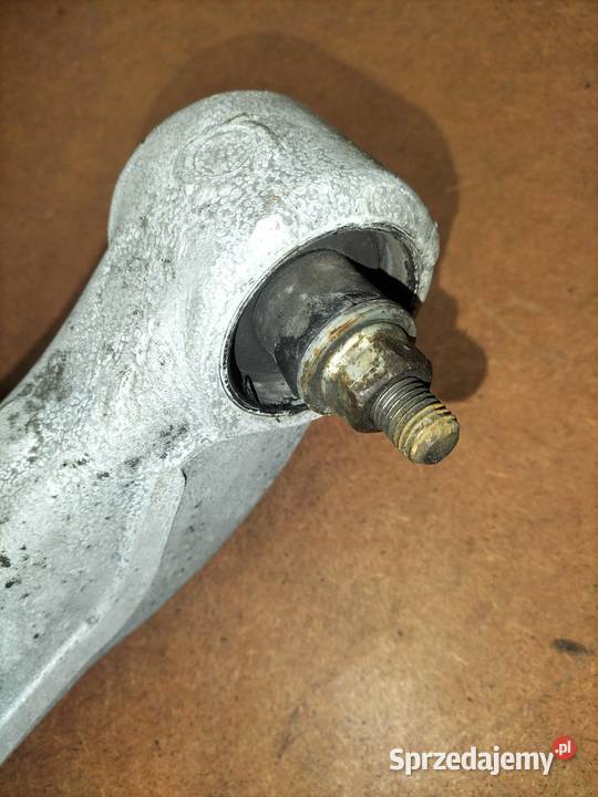 Wahacz lewy tylny dolny H BMW E65 E66 osobowe Poręba sprzedam