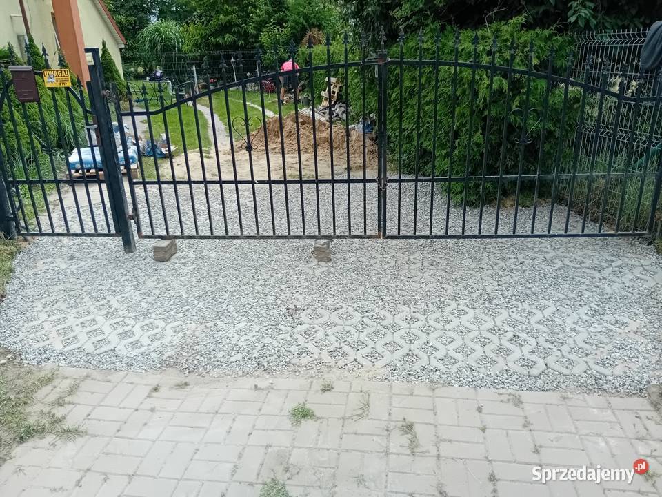 Wjazdy z kamienia i ażurów tańsza alternatywa Wykopy, roboty ziemne lubelskie Tomaszów Lubelski