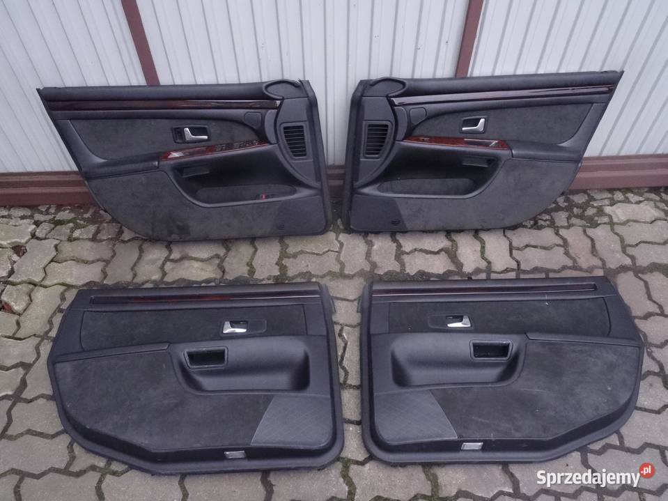 AUDI A8 D2 TAPICERKA BOCZKI ROLETA DRZWI SOUL Przemęt