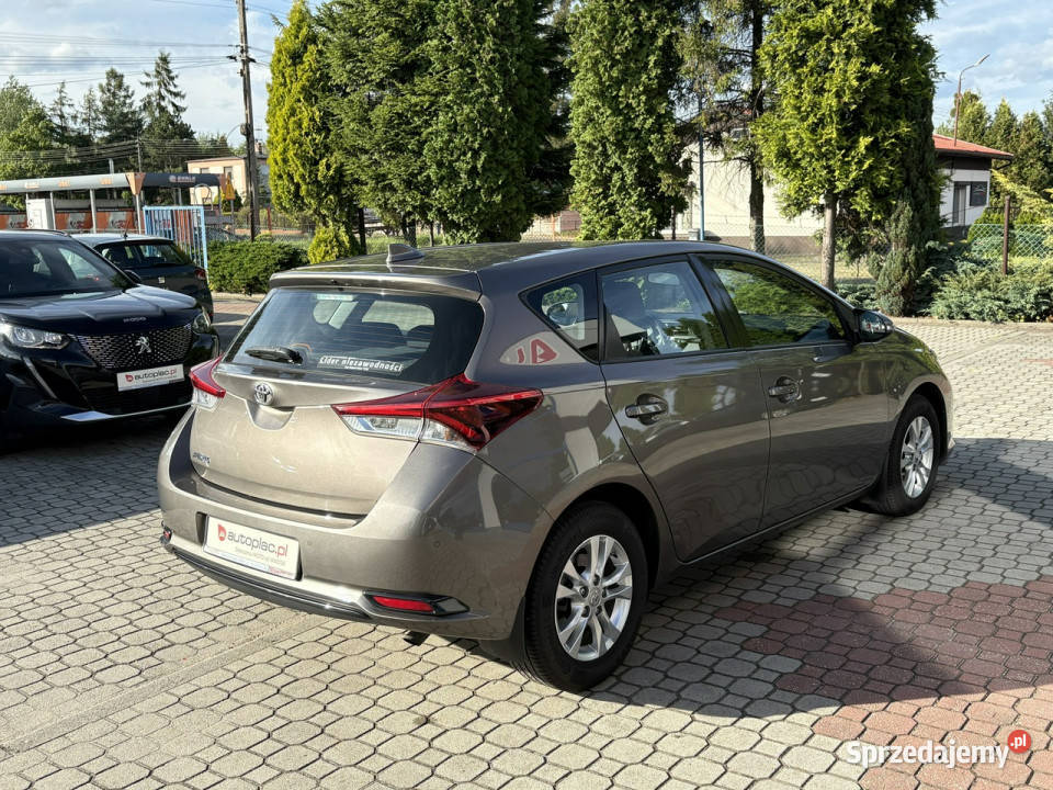 Toyota Auris Krajowy 13 99 Pełny serwis ASO II światła do jazdy dziennej Tarnowskie Góry