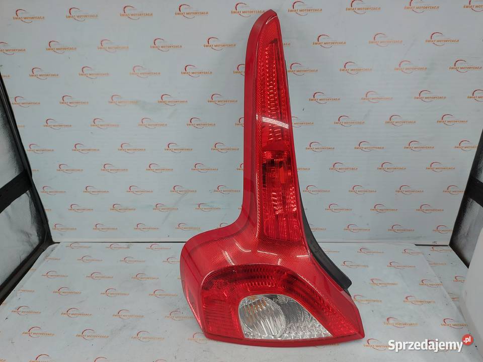 VOLVO C30 12r lampa lewa tył 31213913 Kielce