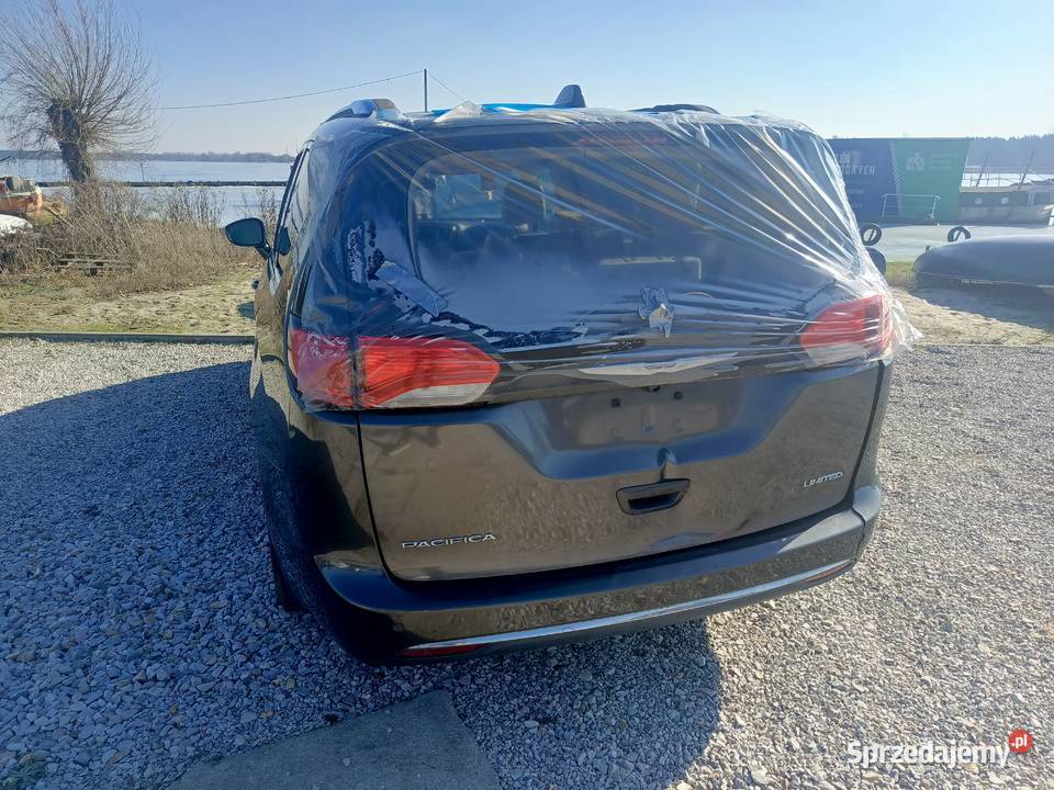 Chrysler Pacifica Limited Zegrze Południowe