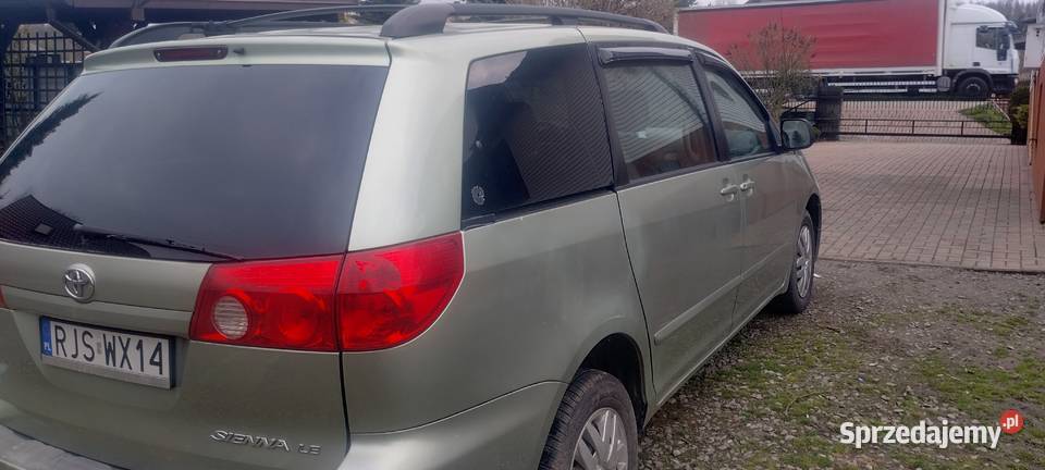 Toyota Sienna LE benzyna Kołaczyce