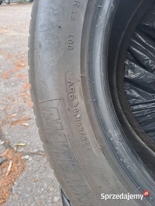 Michelin Primacy 3 22555 R16