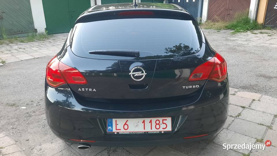 Opel Astra 14 Turbo 140 2010 r Klima Opłacona Astra Kraśnik