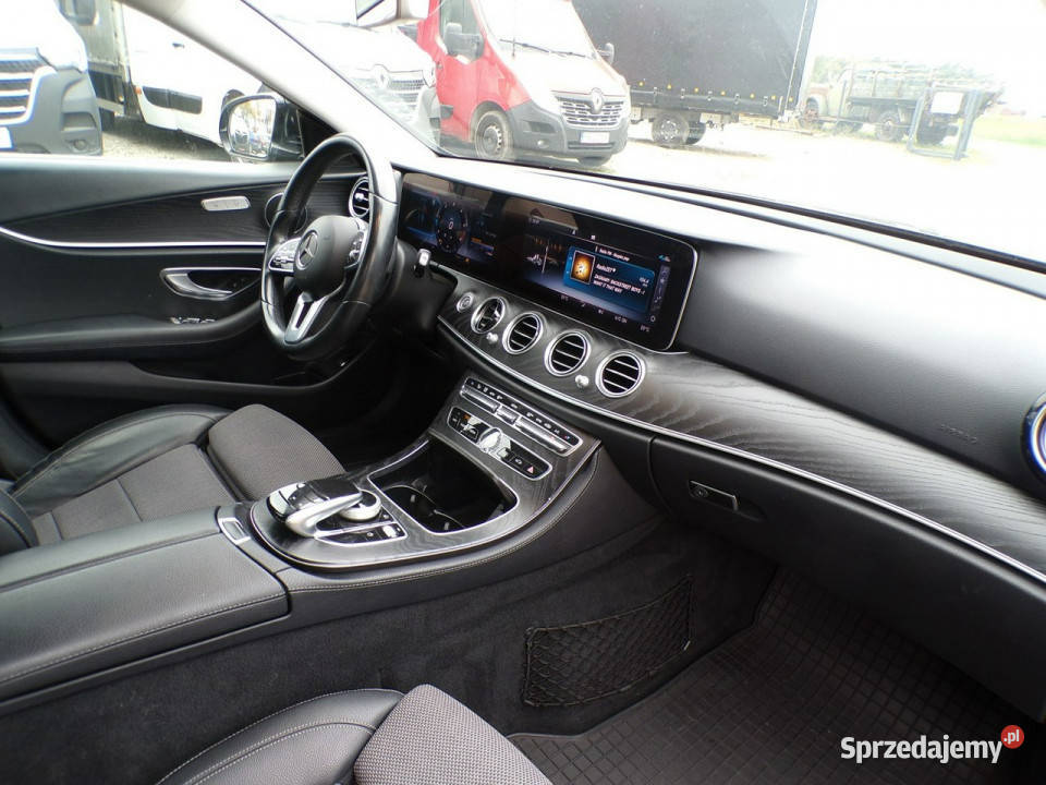 Mercedes E 220 MERCEDES benz E 220 D 4 MATIC Sedan / Limuzyna wielkopolskie