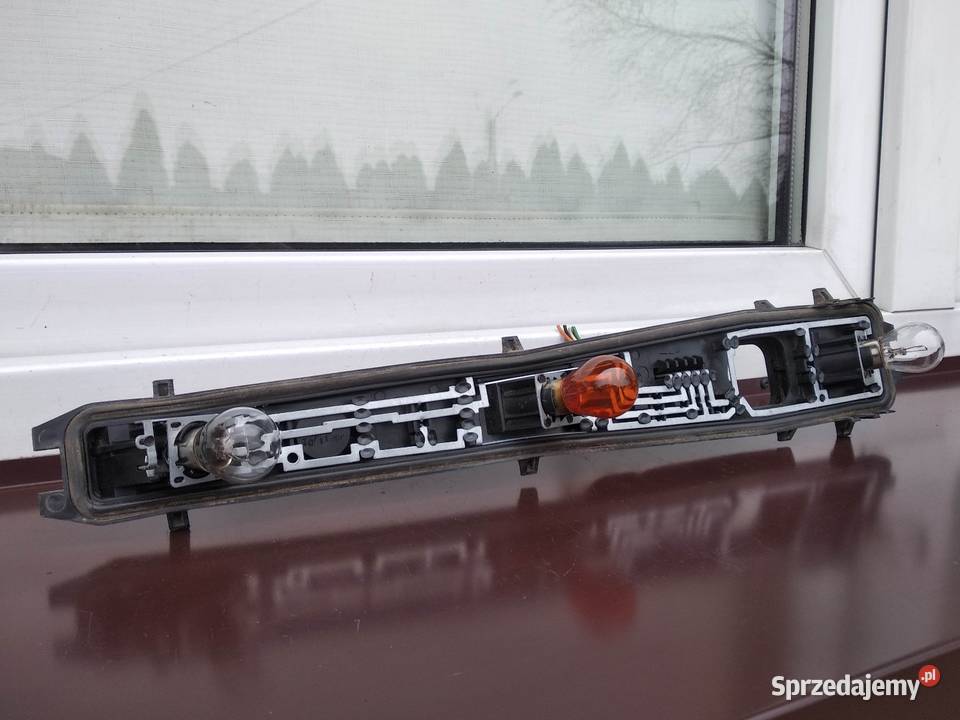 Ford Fiesta MK5 V 3d wkład oprawka lampy tył Sieradz