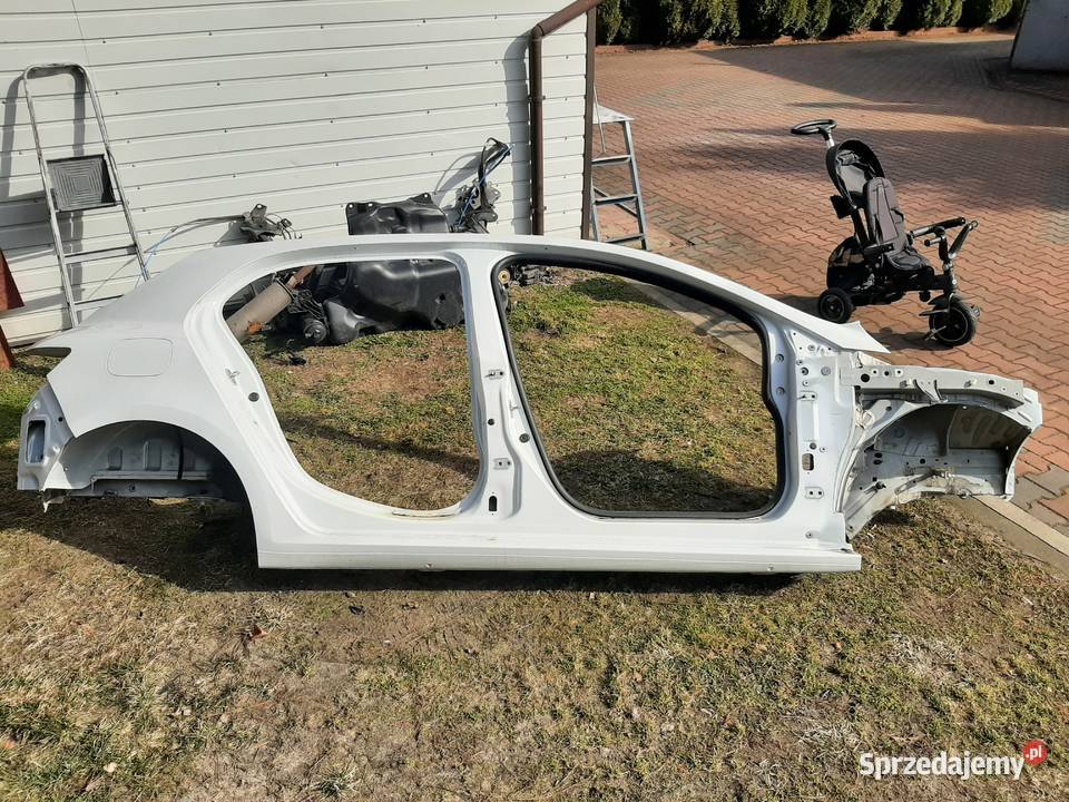 Renault Megane IV blotnik prog slupek prawy Błotniki Kielce