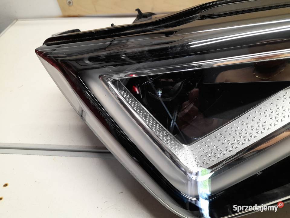 Lampa przód przednia prawa SEAT ATECA LIFT 2020 Goleniów