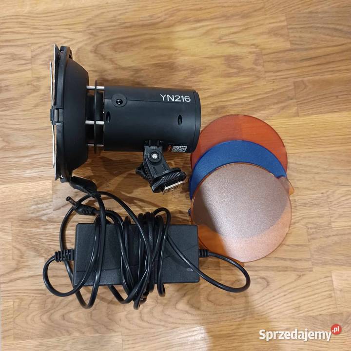 Sprzedam lampę LED Yongnuo YN216 Bicolor sprzedam