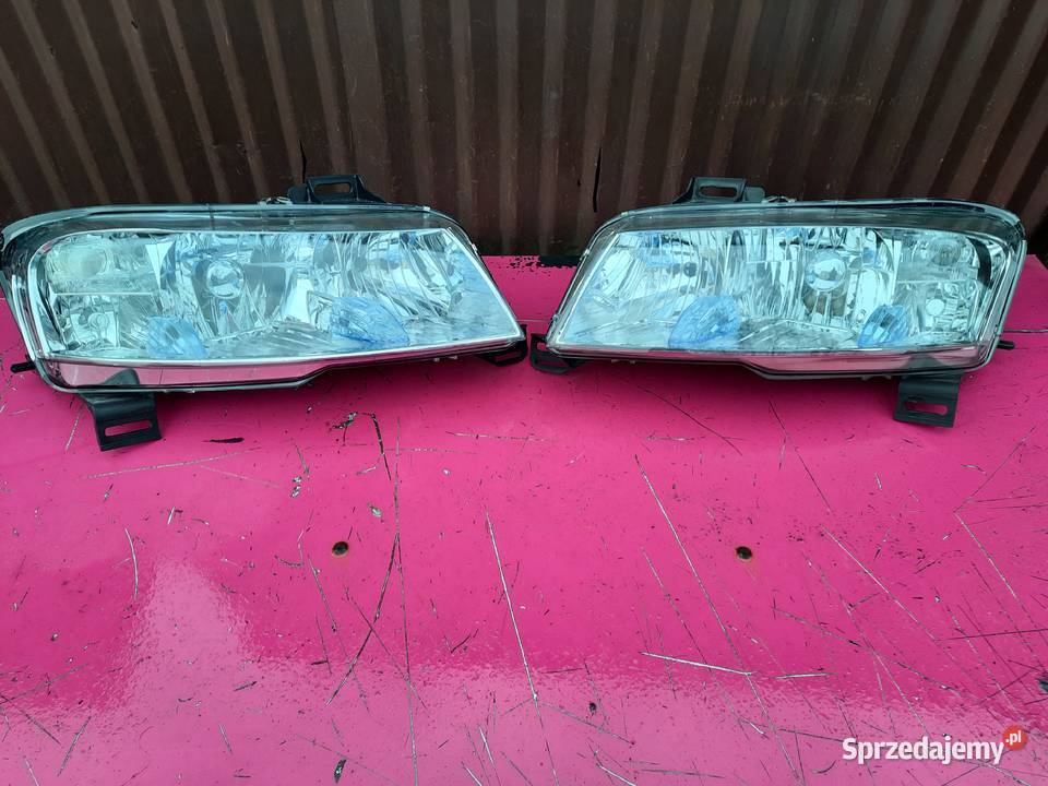 Fiat Stillo 5 drzwi 2001 lampy przednie komplet Pruszków