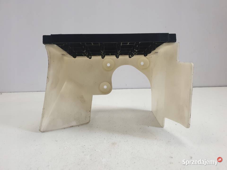 Octavia I 16 SR MOCOWANIE SKRZYNKI BEZPIECZNIKÓW lubelskie