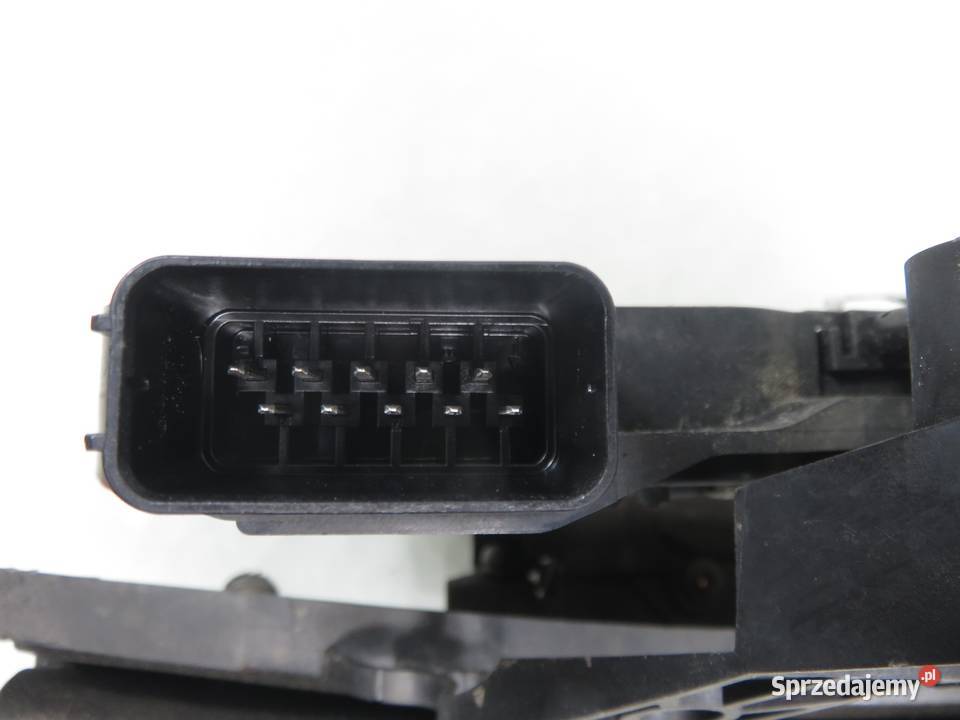 ZAMEK LEWY PRZEDNI VOLVO V50 MW 30753658 osobowe