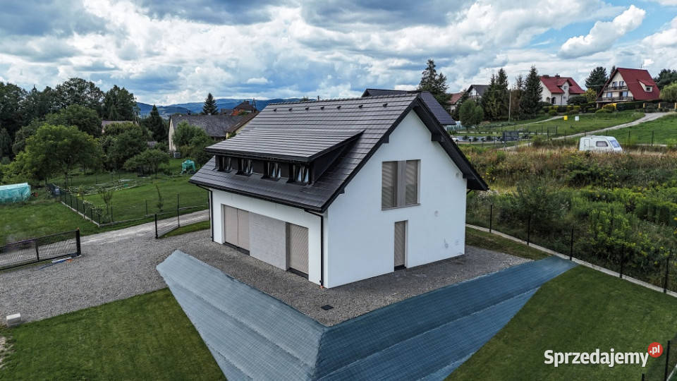 Nowoczesny Dom 162 m2 na 8 arowej działce Dąbrówka