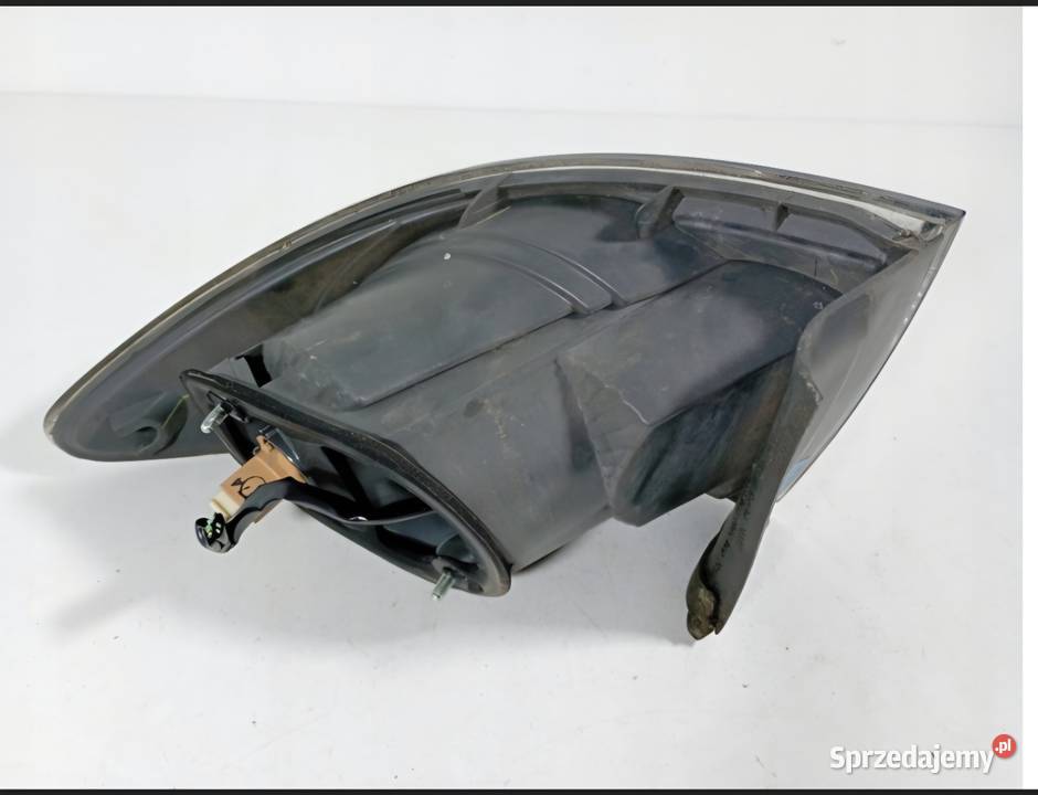 Mazda 6 0208 Lampa tyl z błotnika OE2206198L Brzeg