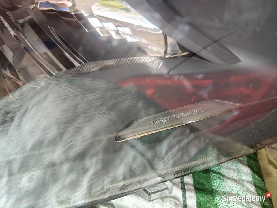 Lampa reflektor przedni prawy Mercedes cla 117 osobowe Inowłódz