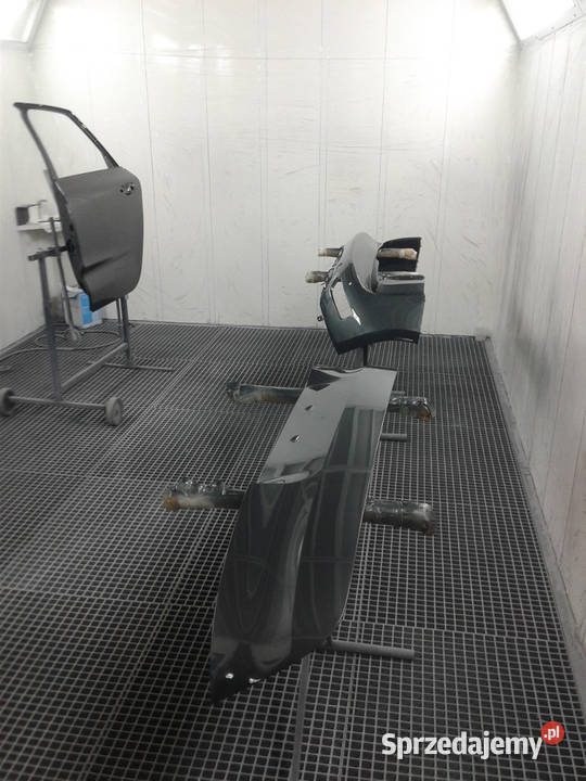 Lakierowanie i piaskowanie Regeneracja lamp Kielce usługa