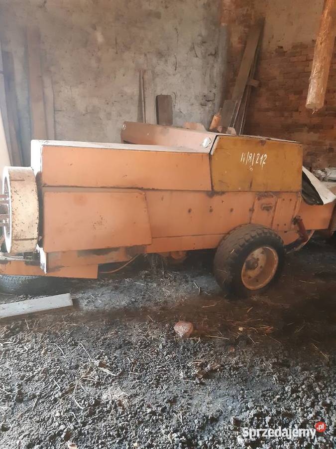 Prasa do siana i słomy z 224 Pniewie