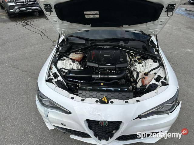 ALFA ROMEO GIULIA produkcji 2020 z USA Warszawa