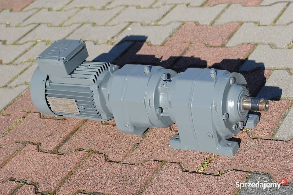 Motoreduktor 055kw 45obrmin firmy SEW Kargowa