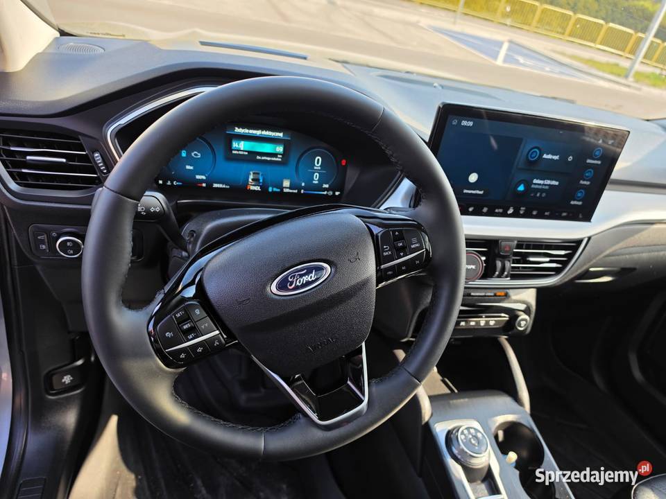 FORD ESCAPEKUGA 25 HYBRYDA PLUG IN 2023 Białystok sprzedam